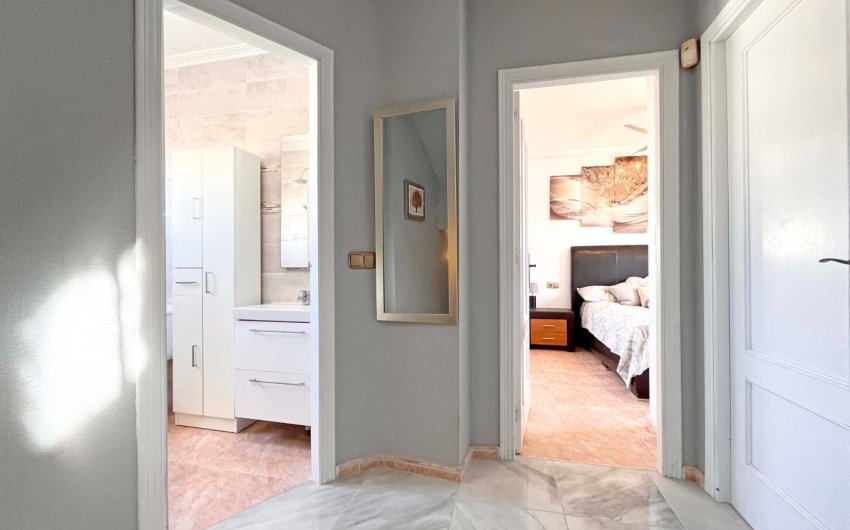 Resale - Villa -
Orihuela Costa - La Zenia