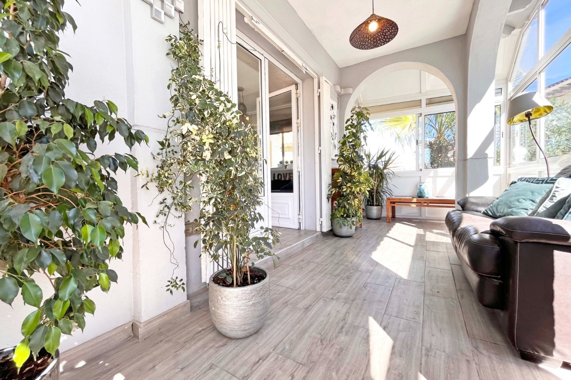 Resale - Villa -
Orihuela Costa - La Zenia