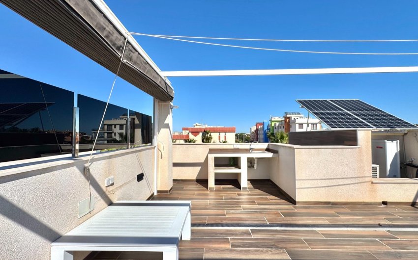 Resale - Villa -
Orihuela Costa - Lomas de Cabo Roig
