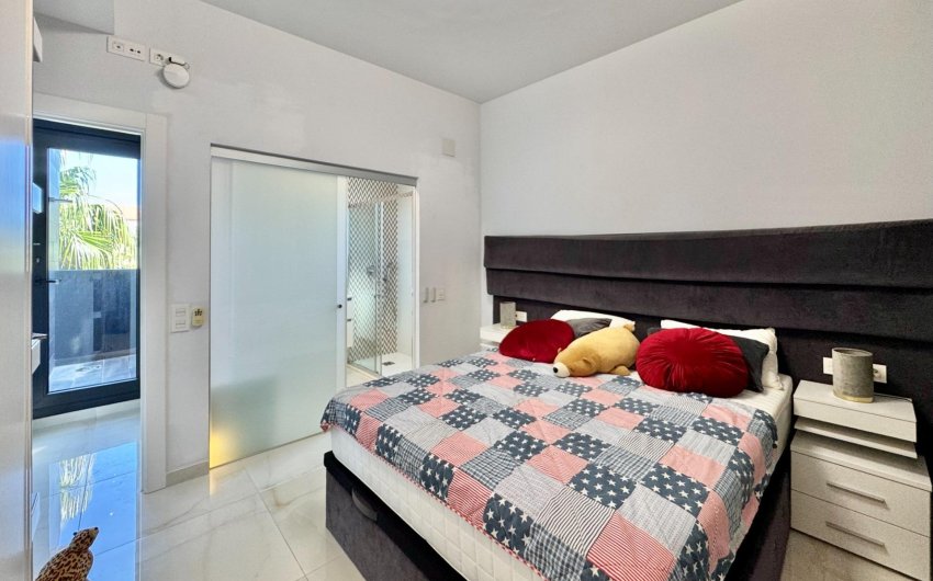 Resale - Villa -
Orihuela Costa - Lomas de Cabo Roig