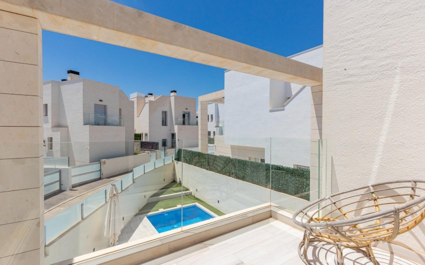 Resale - Villa -
Orihuela Costa - Lomas de Cabo Roig