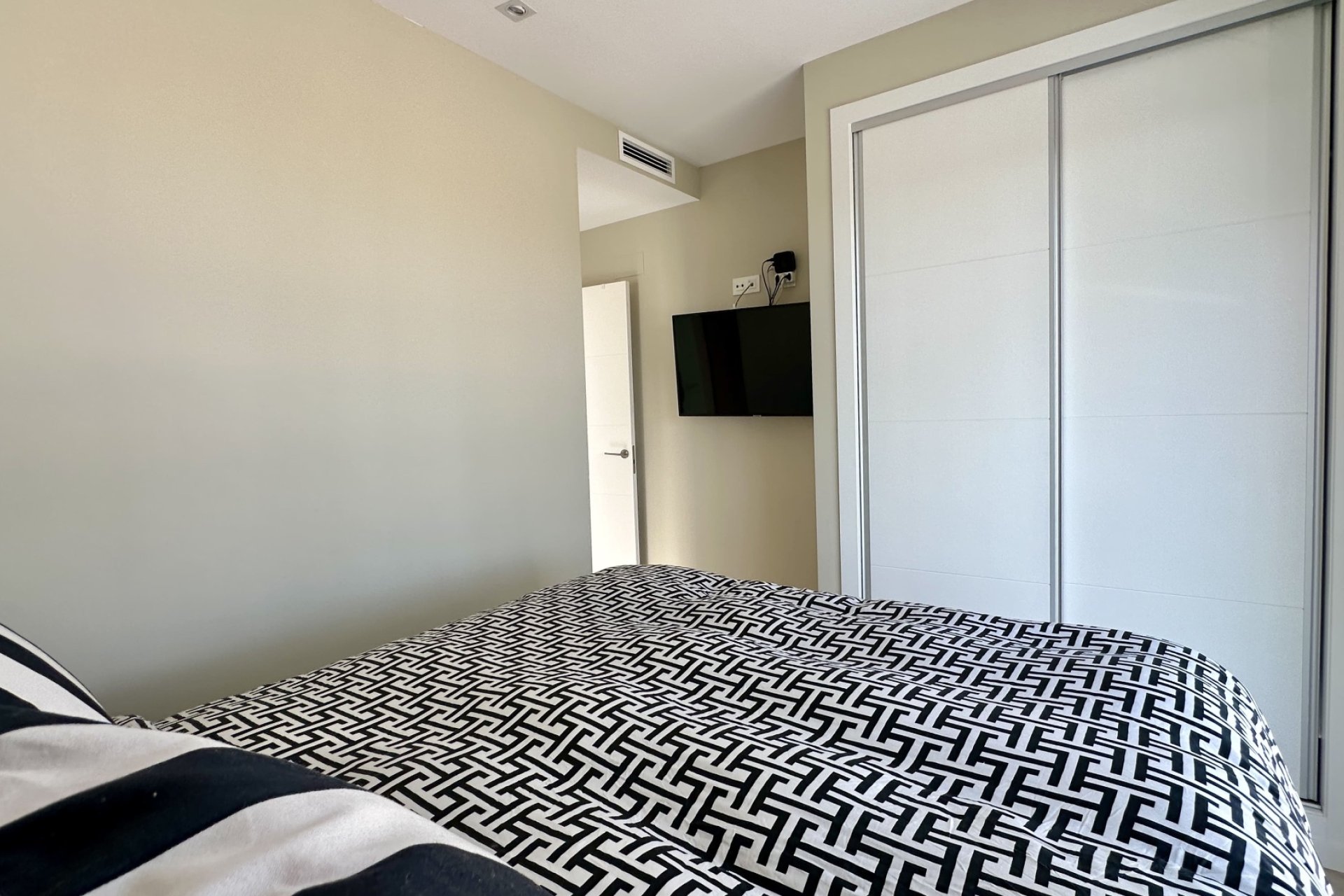 Resale - Villa -
Orihuela Costa - Lomas De Cabo Roig