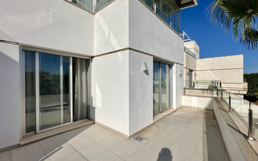 Resale - Villa -
Orihuela Costa - Lomas De Cabo Roig