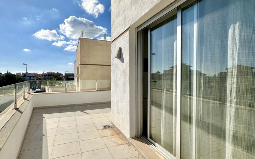 Resale - Villa -
Orihuela Costa - Lomas De Cabo Roig