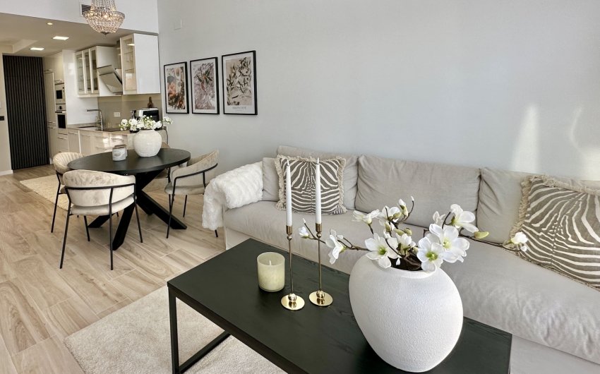 Resale - Villa -
Orihuela Costa - Lomas De Cabo Roig