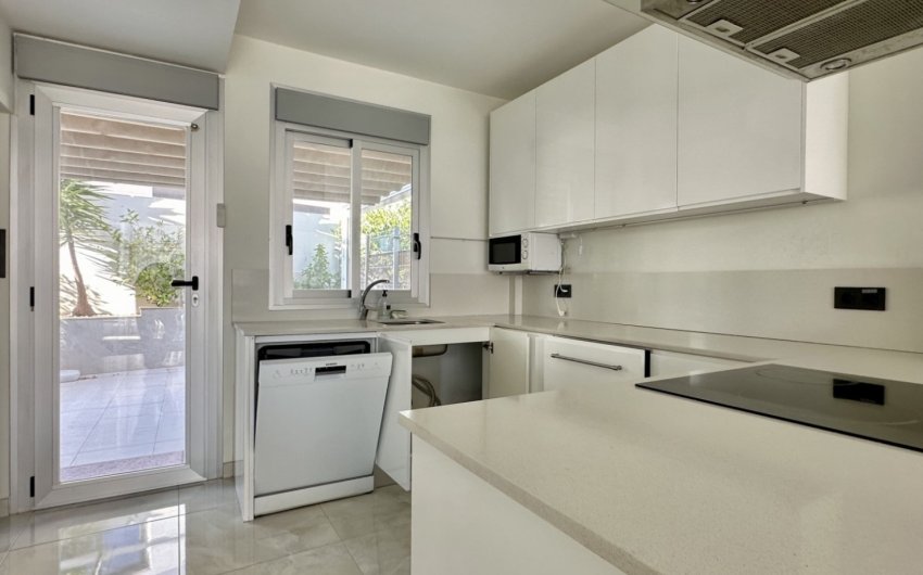 Resale - Villa -
Orihuela Costa - Lomas De Cabo Roig