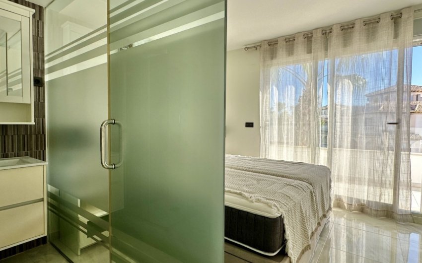 Resale - Villa -
Orihuela Costa - Lomas De Cabo Roig