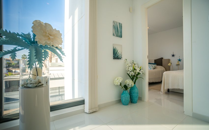 Resale - Villa -
Orihuela Costa - Lomas De Cabo Roig