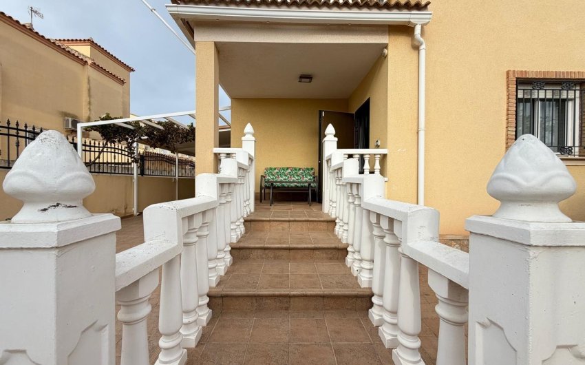 Resale - Villa -
Orihuela Costa - Lomas De Don Juan