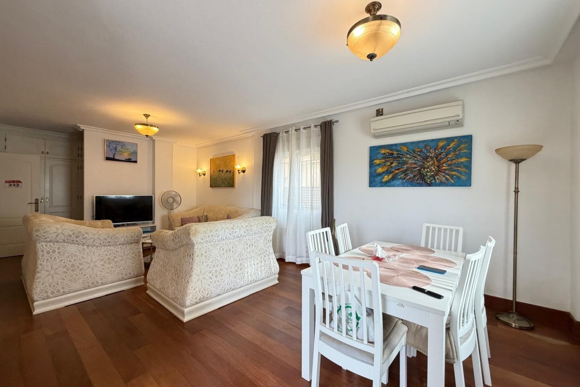 Resale - Villa -
Orihuela Costa - Lomas De Don Juan