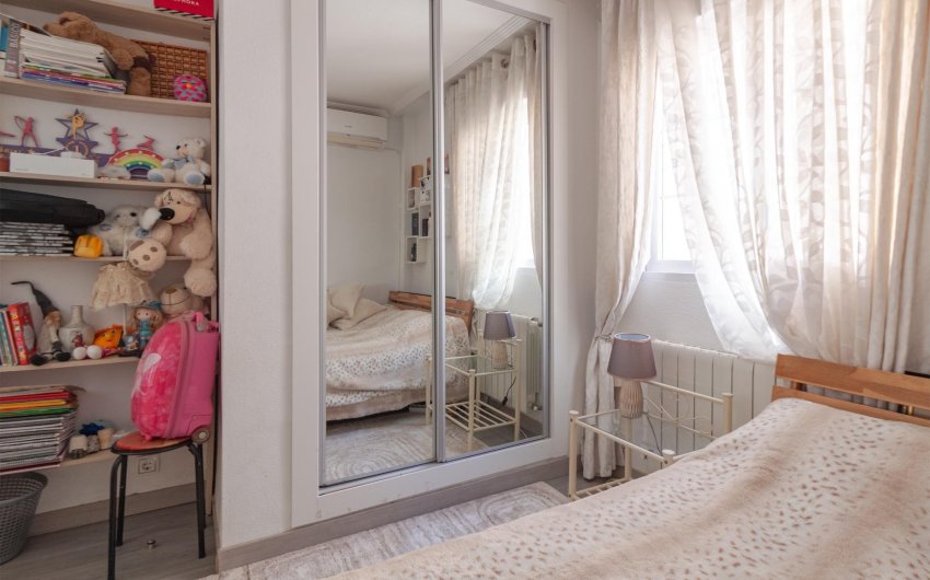 Resale - Villa -
Orihuela Costa - Los Almendros-la Florida