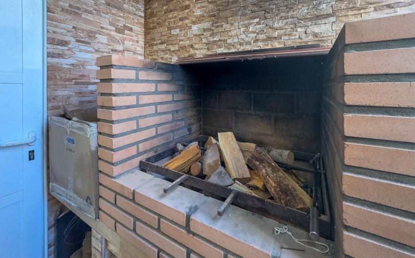 Resale - Villa -
Orihuela Costa - Los Almendros-la Florida