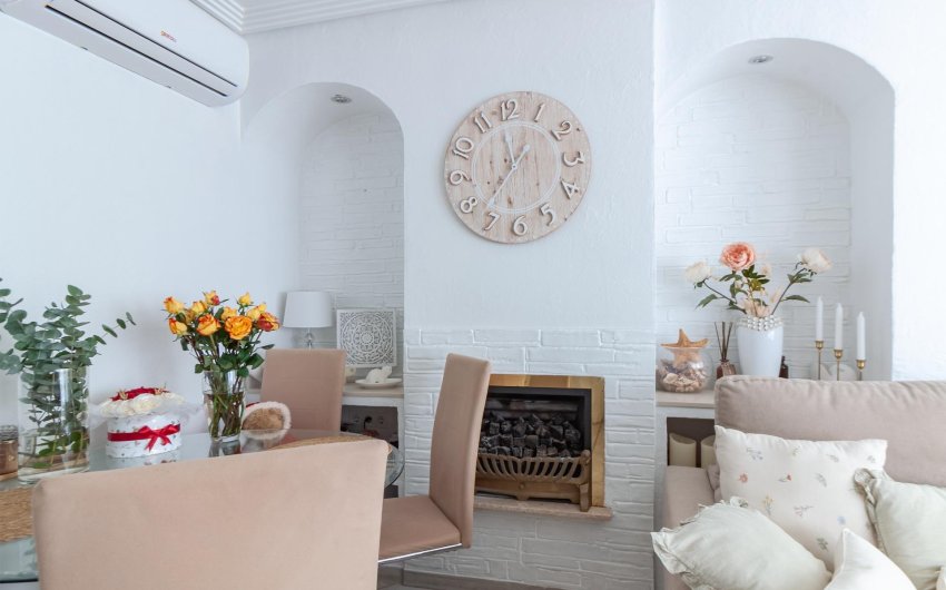 Resale - Villa -
Orihuela Costa - Los Almendros-la Florida