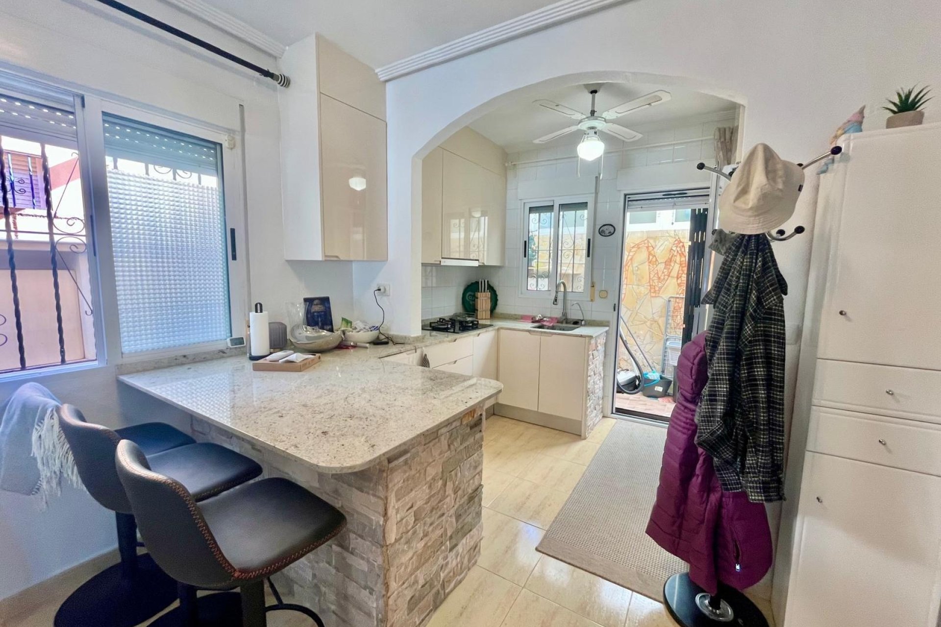 Resale - Villa -
Orihuela Costa - Los Almendros-la Florida