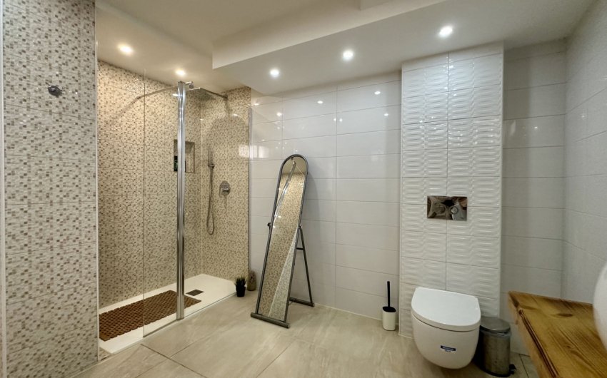 Resale - Villa -
Orihuela Costa - Los Altos