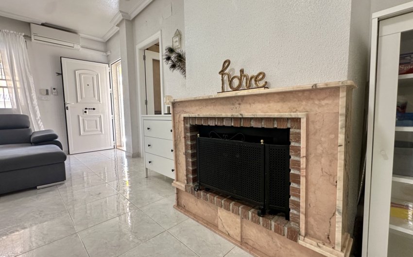 Resale - Villa -
Orihuela Costa - Los Altos