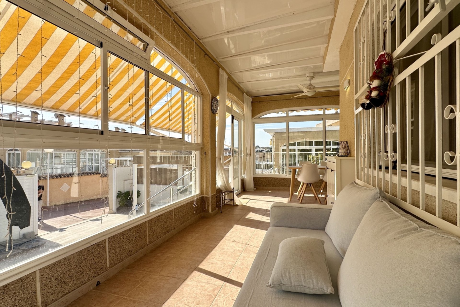 Resale - Villa -
Orihuela Costa - Los Altos