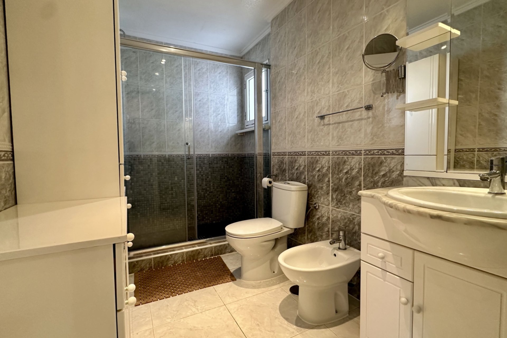 Resale - Villa -
Orihuela Costa - Los Altos