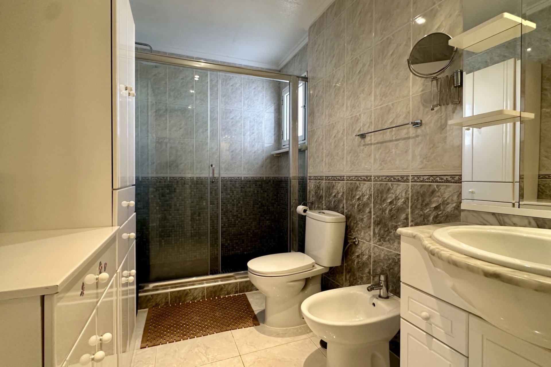 Resale - Villa -
Orihuela Costa - Los Altos