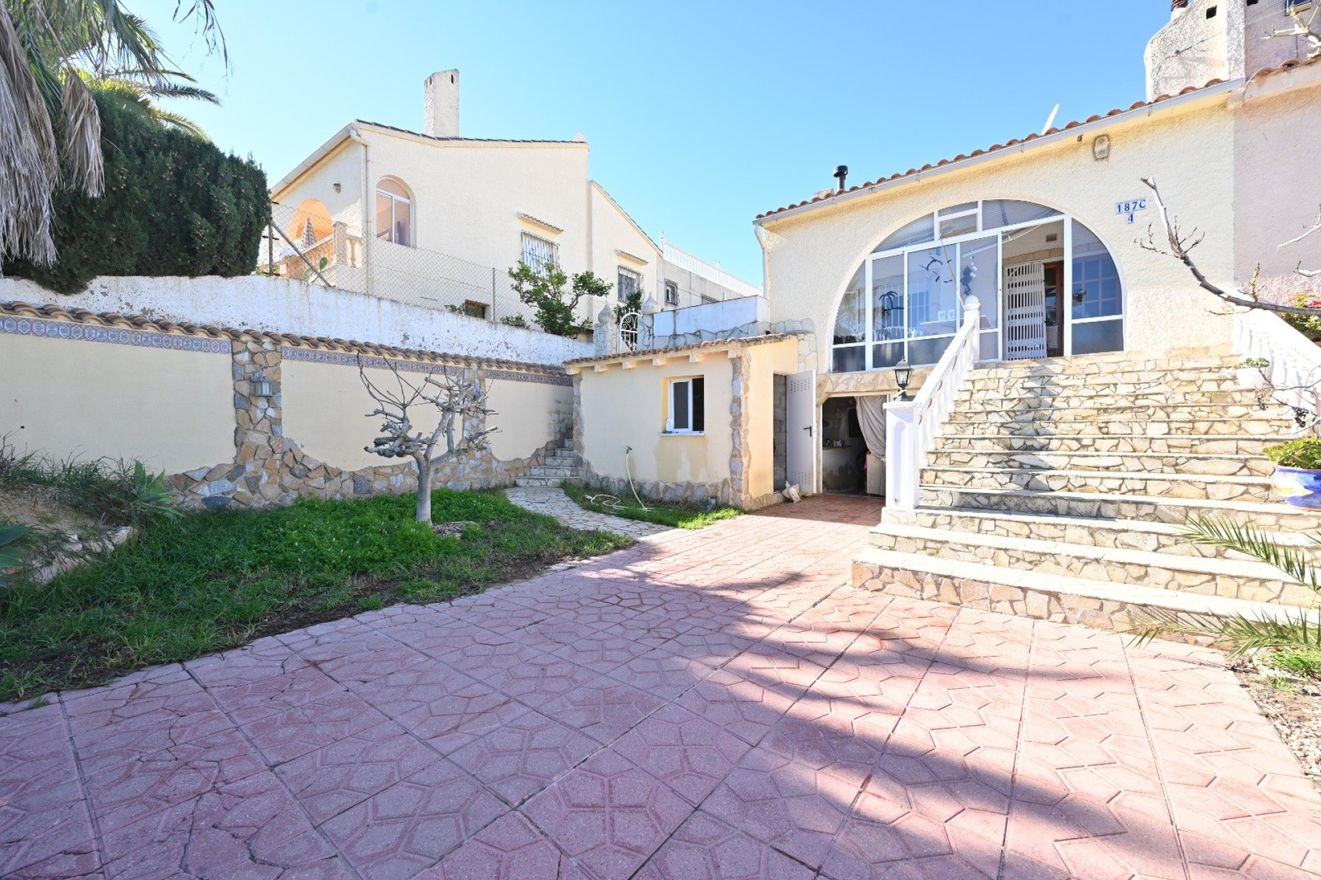 Resale - Villa -
Orihuela Costa - Los Altos