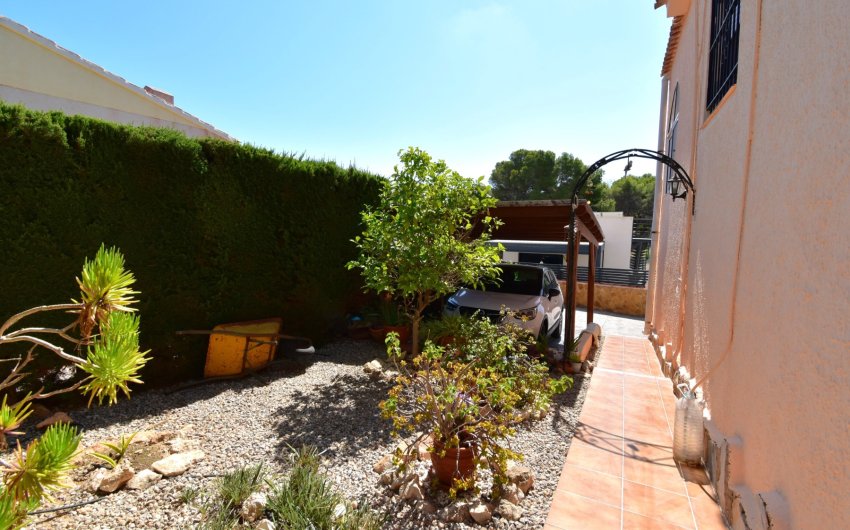 Resale - Villa -
Orihuela Costa - Los Balcones