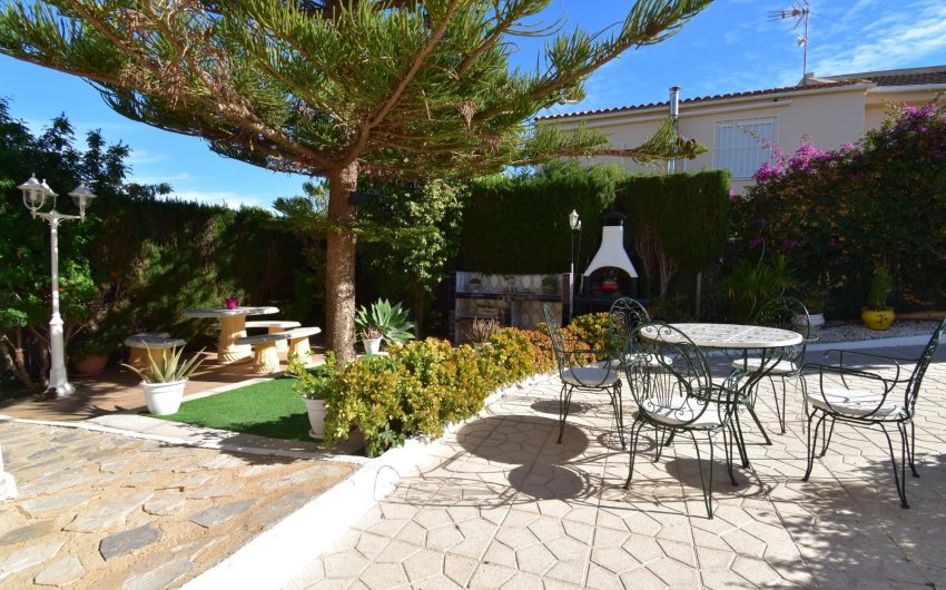 Resale - Villa -
Orihuela Costa - Los Balcones