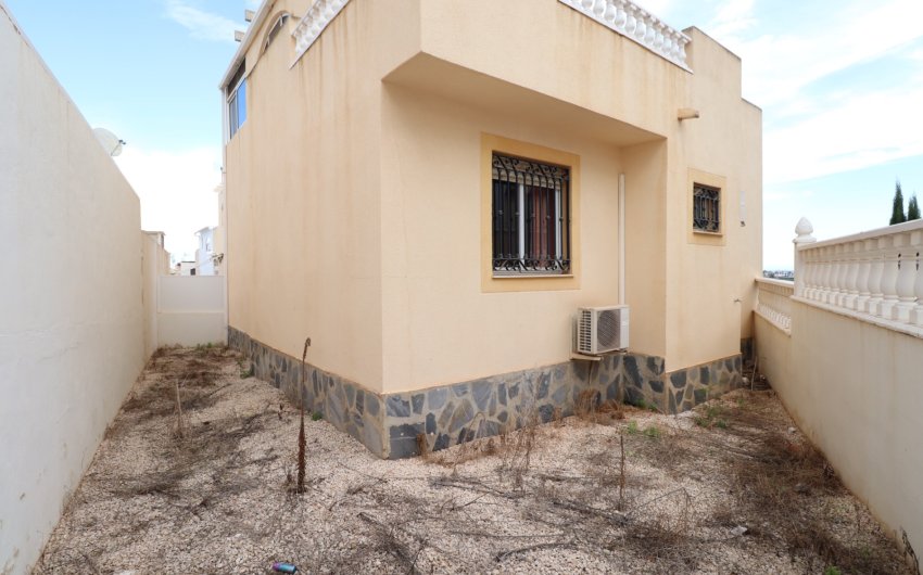 Resale - Villa -
Orihuela Costa - Los Balcones