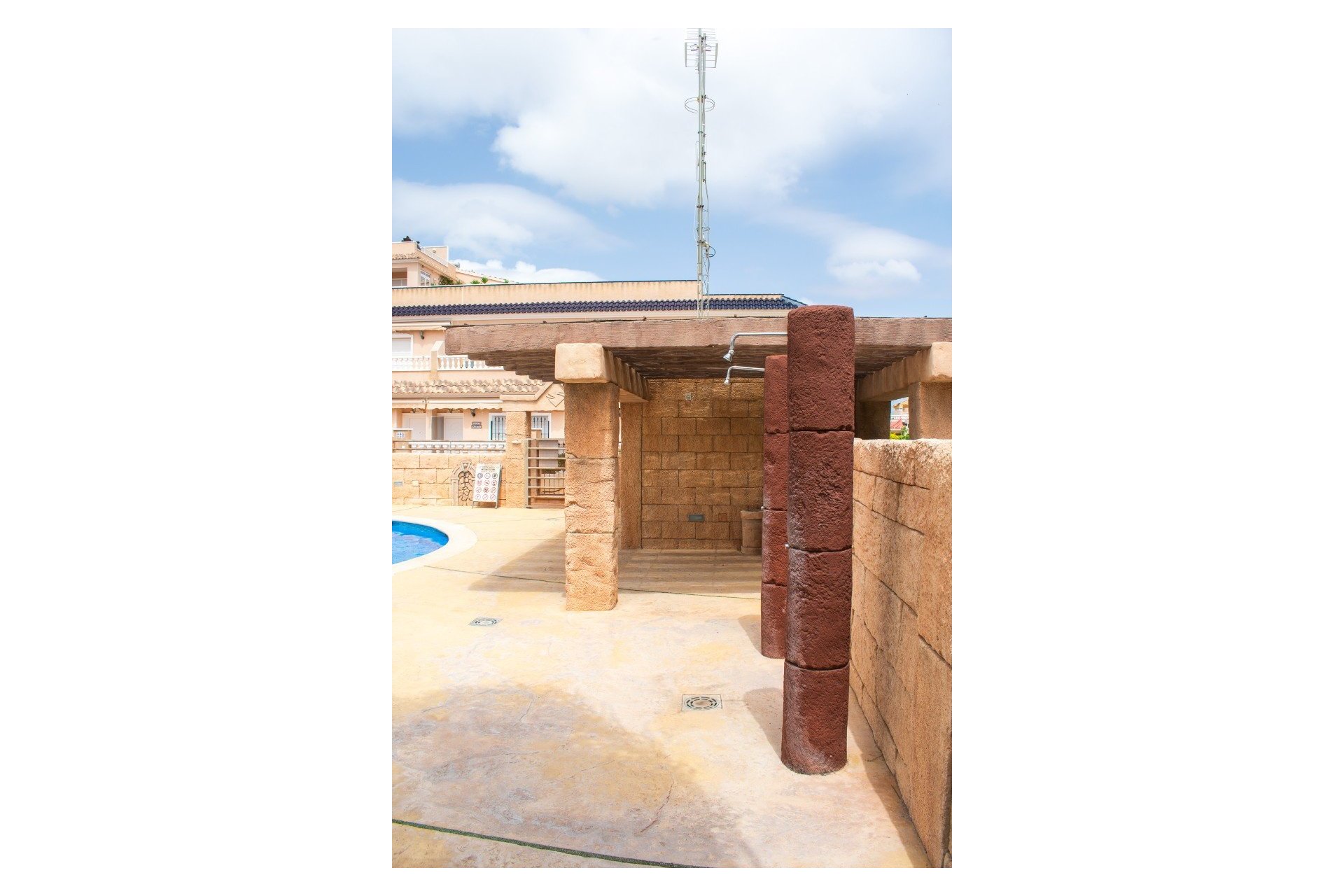 Resale - Villa -
Orihuela Costa - Los Dolses