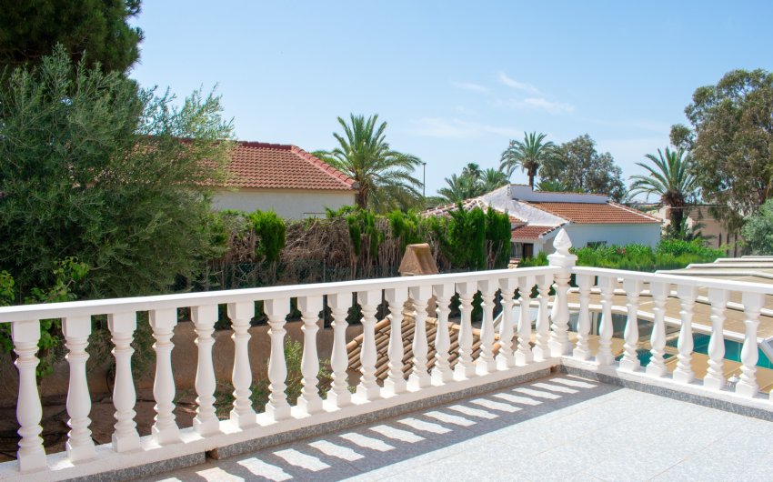 Resale - Villa -
Orihuela Costa - Mil Palmeras