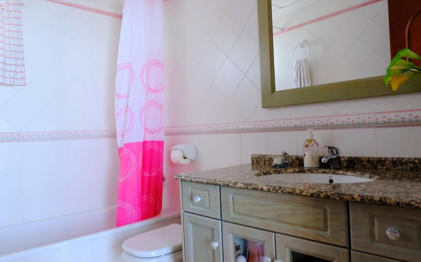 Resale - Villa -
Orihuela Costa - Orihuela