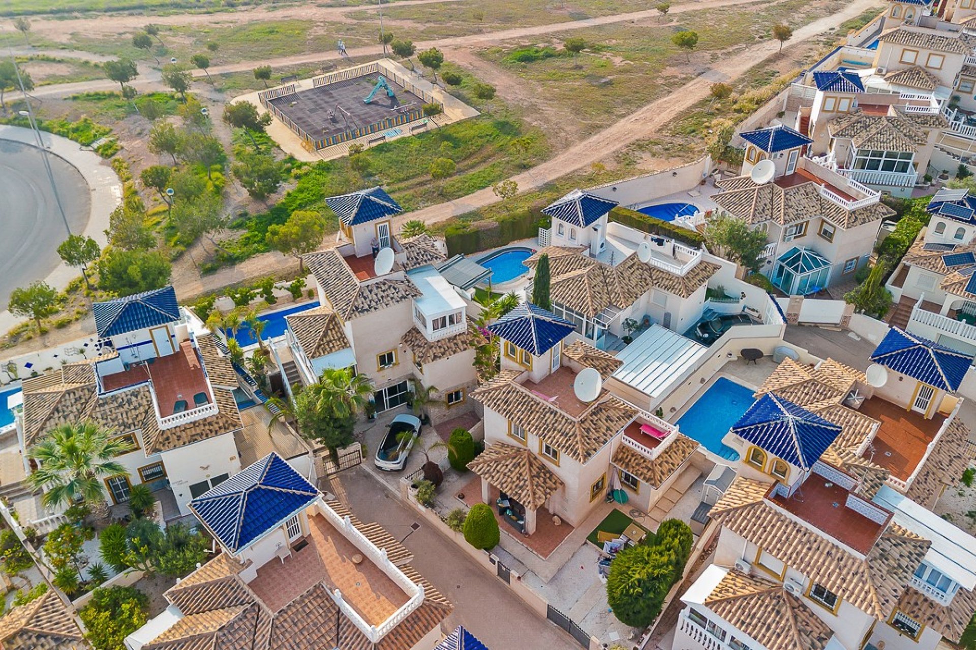 Resale - Villa -
Orihuela Costa - Playa Flamenca