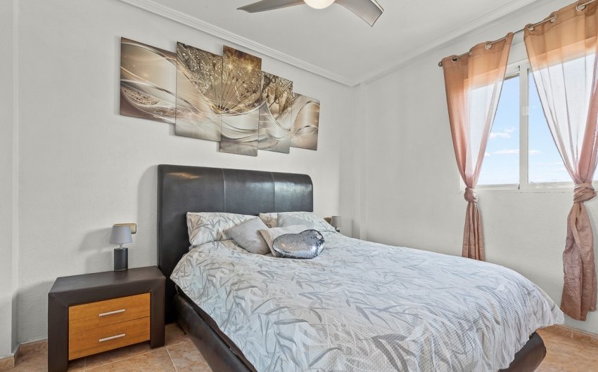 Resale - Villa -
Orihuela Costa - Playa Flamenca