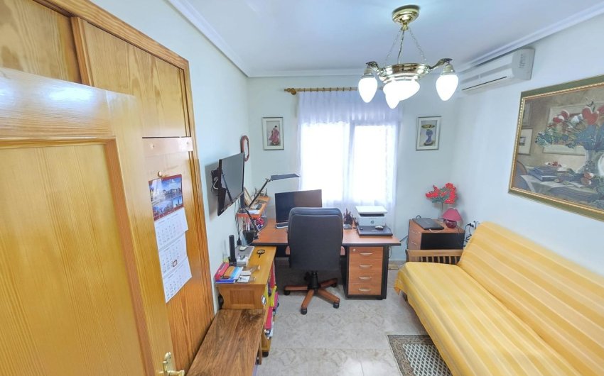 Resale - Villa -
Orihuela Costa - Playa Flamenca