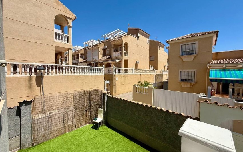 Resale - Villa -
Orihuela Costa - Playa Flamenca