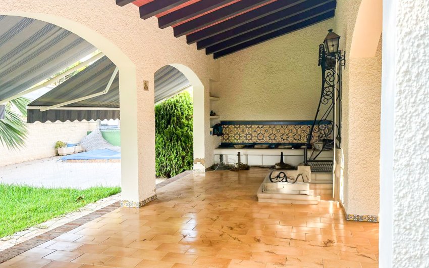 Resale - Villa -
Orihuela Costa - Punta Prima