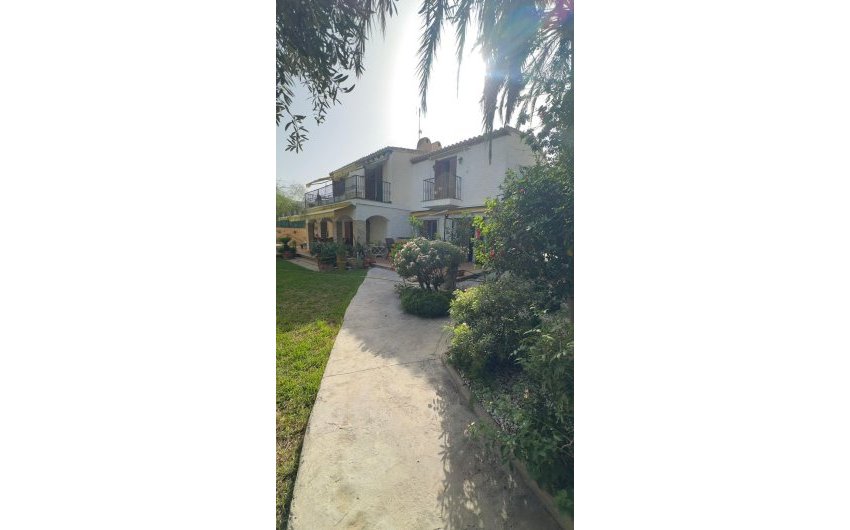 Resale - Villa -
Orihuela Costa - Punta Prima