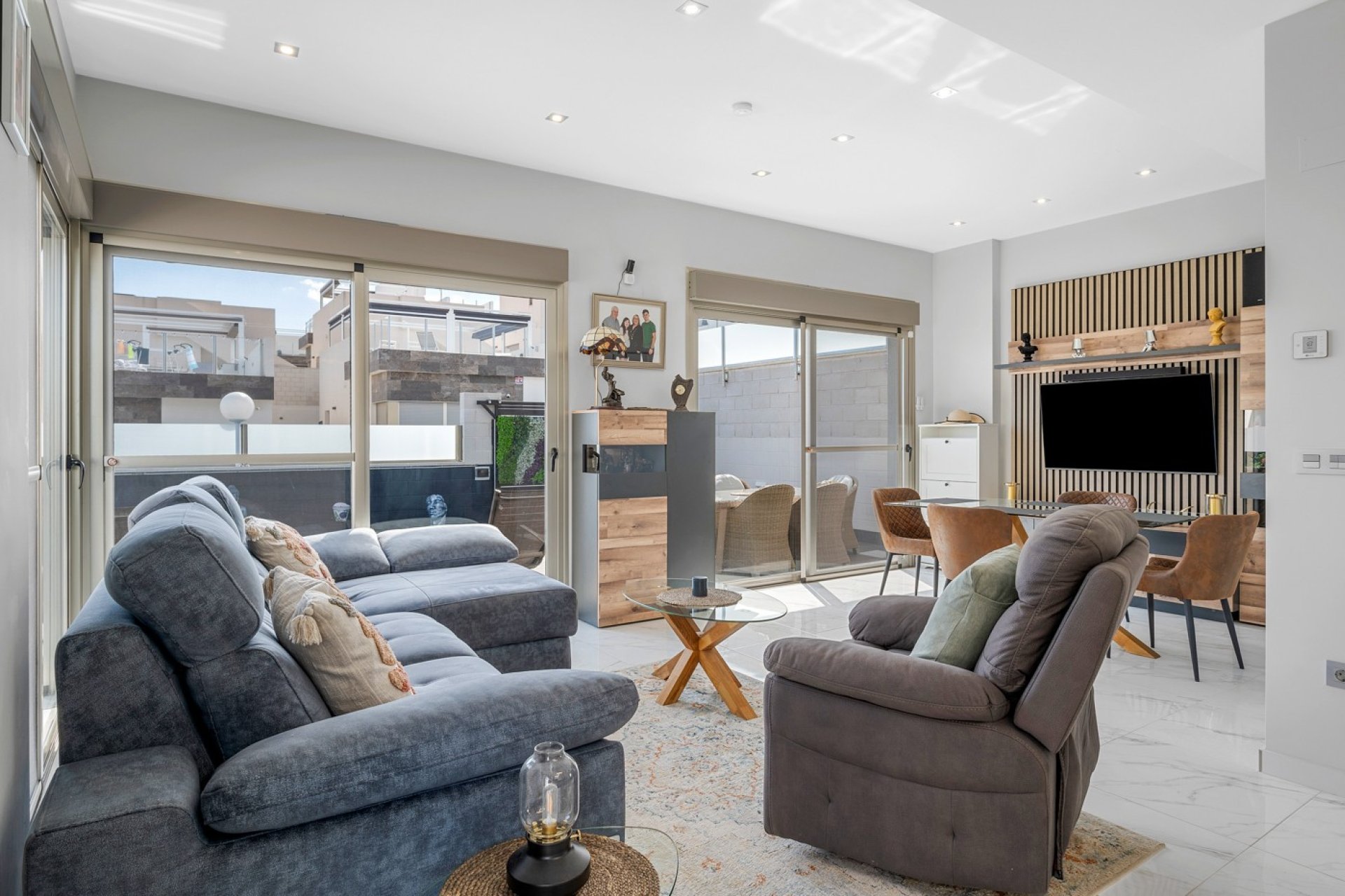 Resale - Villa -
Orihuela Costa - Villamartín