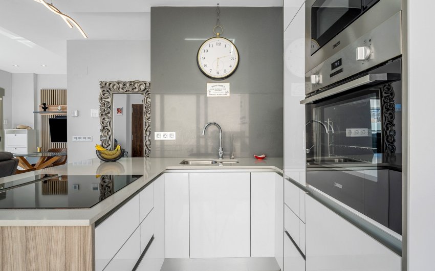 Resale - Villa -
Orihuela Costa - Villamartín