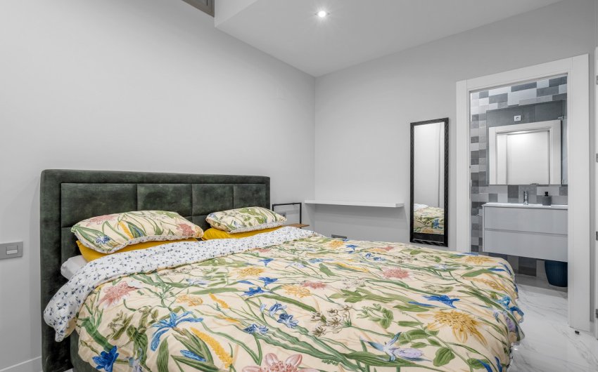 Resale - Villa -
Orihuela Costa - Villamartín