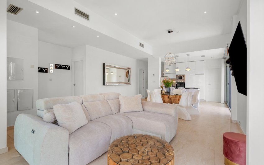 Resale - Villa -
Orihuela Costa - Villamartín