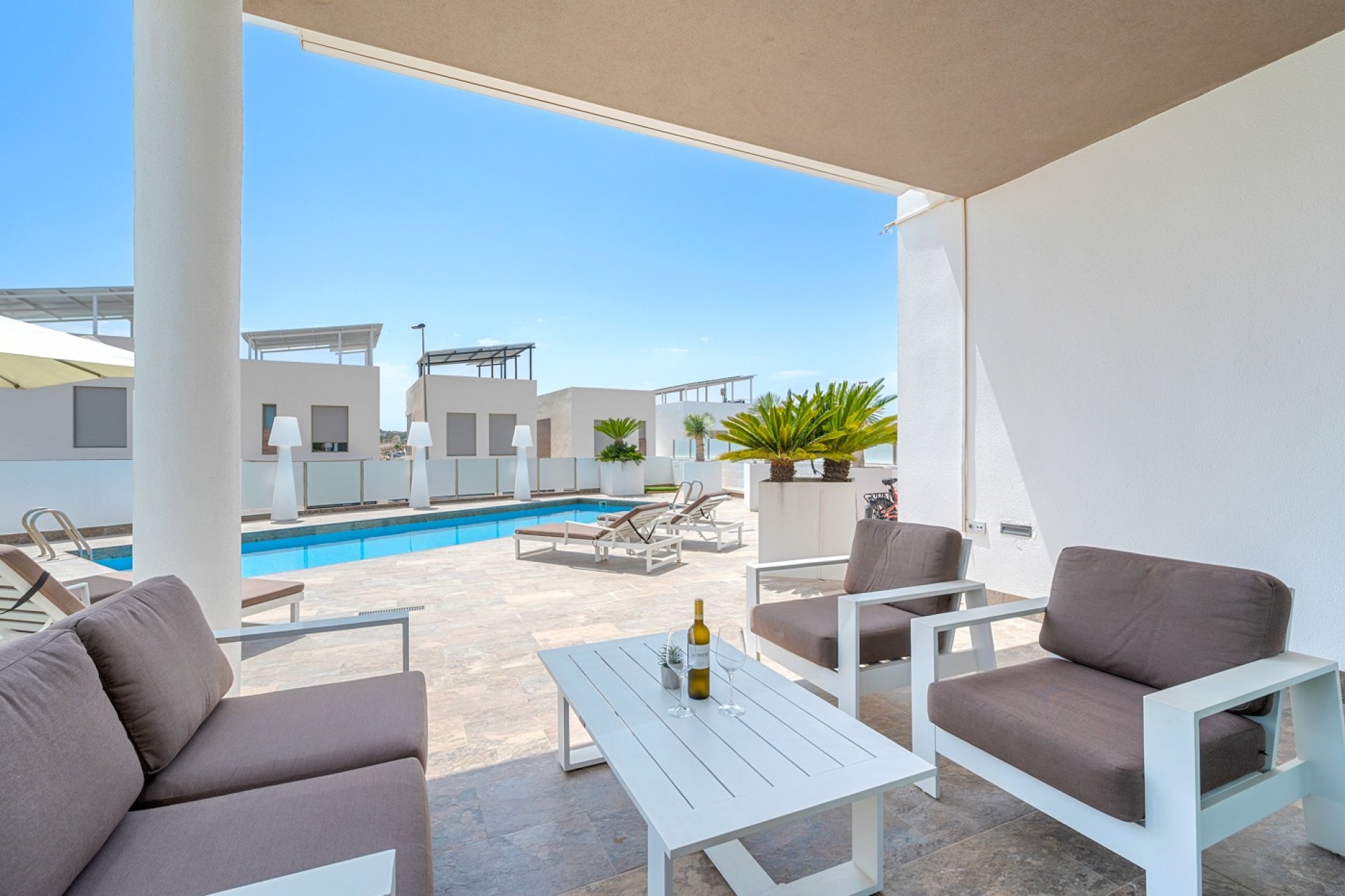 Resale - Villa -
Orihuela Costa - Villamartín