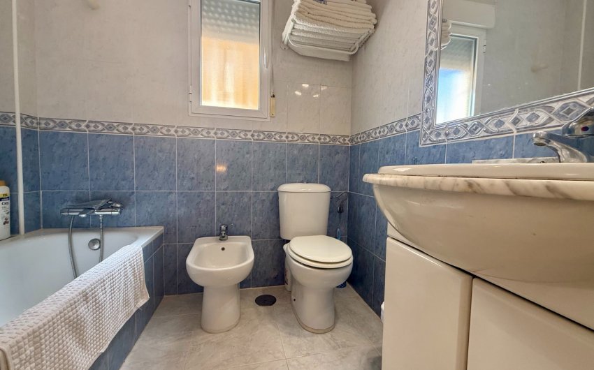 Resale - Villa -
Orihuela Costa - Villamartín