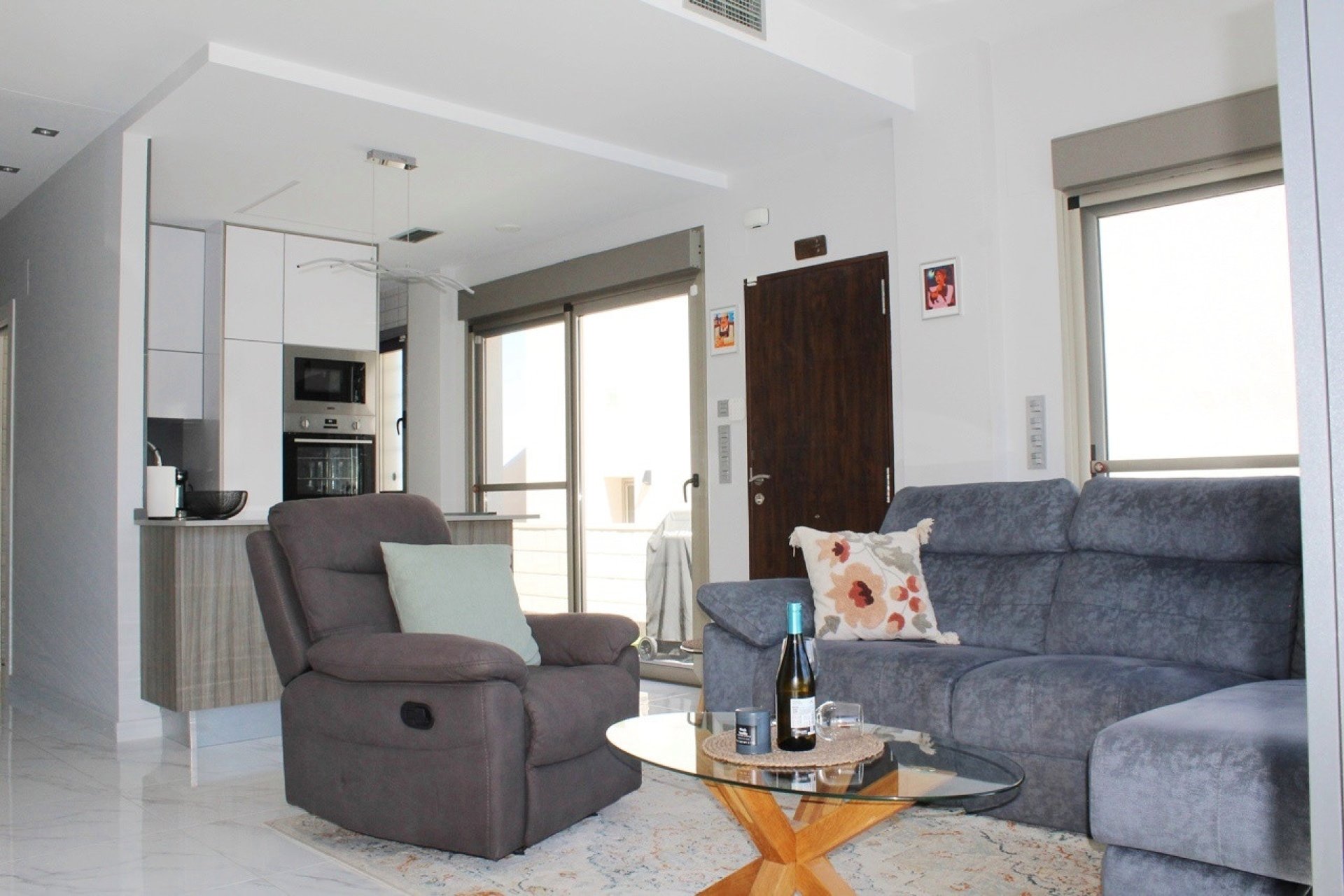 Resale - Villa -
Orihuela Costa - Villamartín