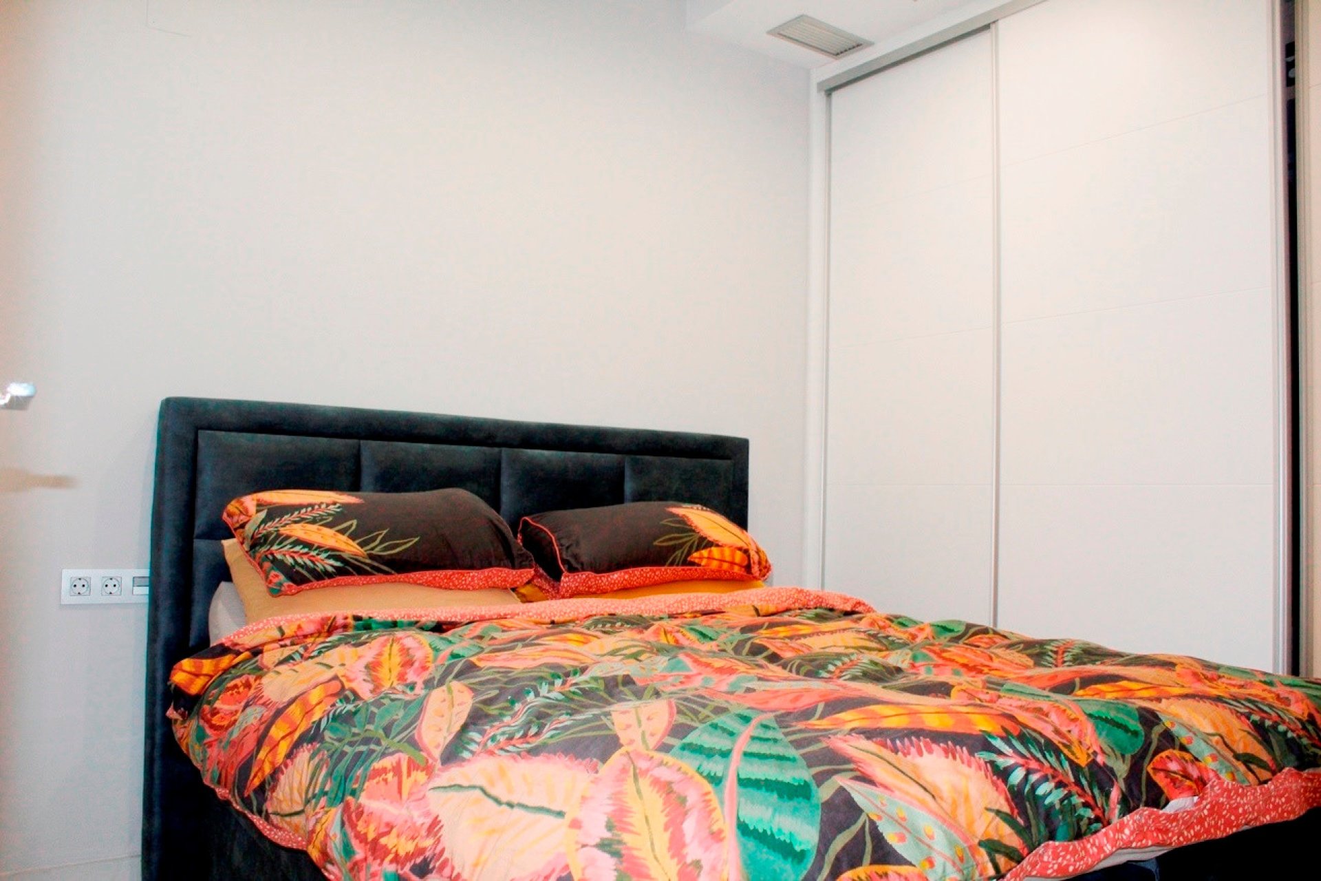 Resale - Villa -
Orihuela Costa - Villamartín