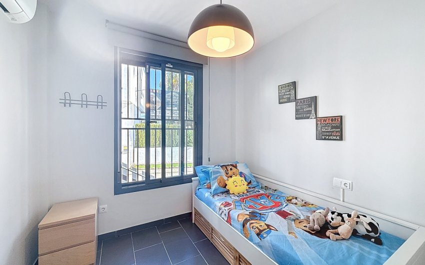 Resale - Villa -
Orihuela Costa - Villamartín