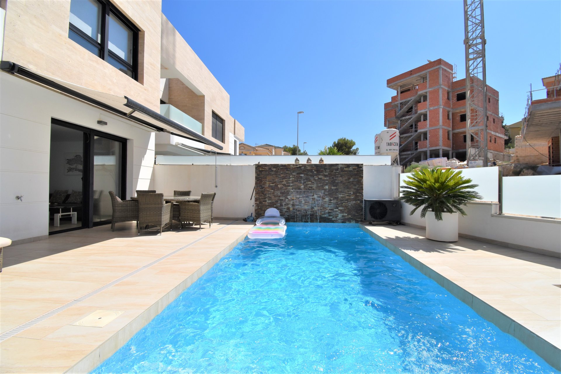 Resale - Villa -
Orihuela Costa - Villamartín