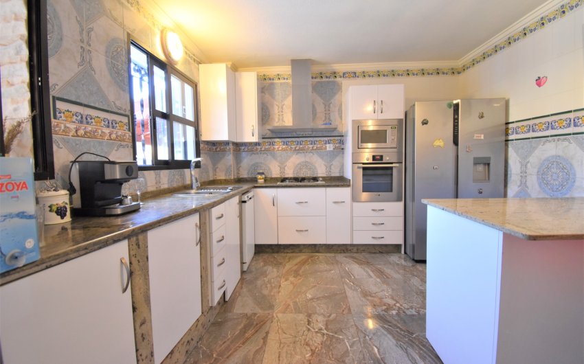 Resale - Villa -
Orihuela Costa - Villamartin