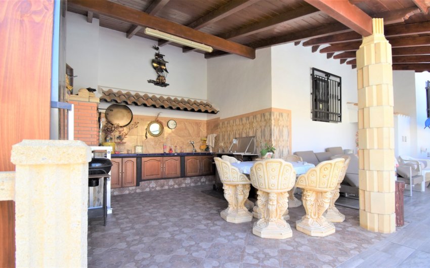 Resale - Villa -
Orihuela Costa - Villamartin