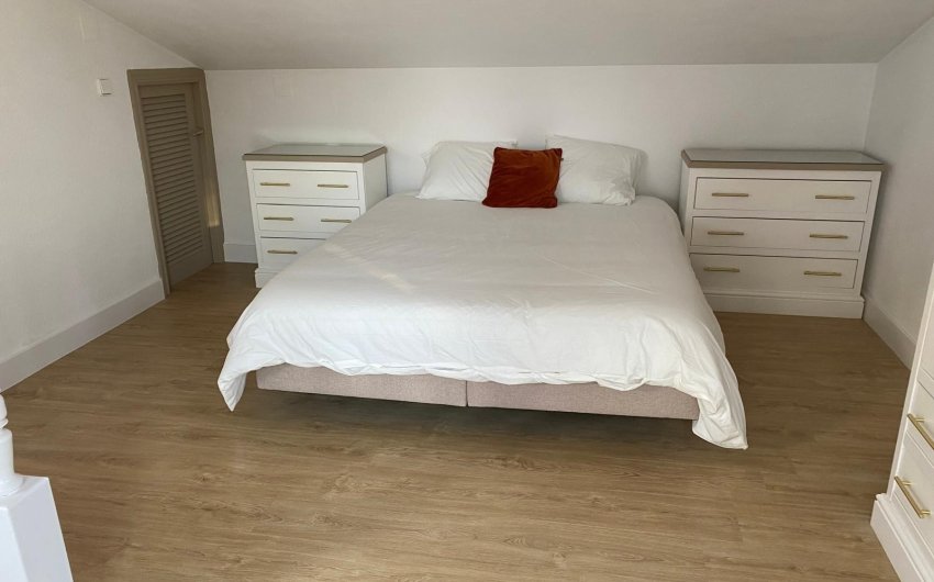 Resale - Villa -
Orihuela Costa - Villamartín