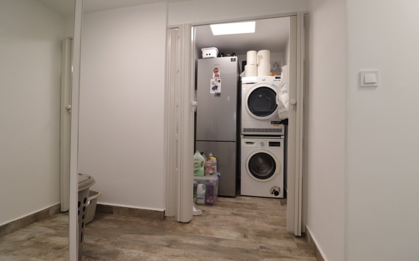 Resale - Villa -
Orihuela Costa - Villamartín